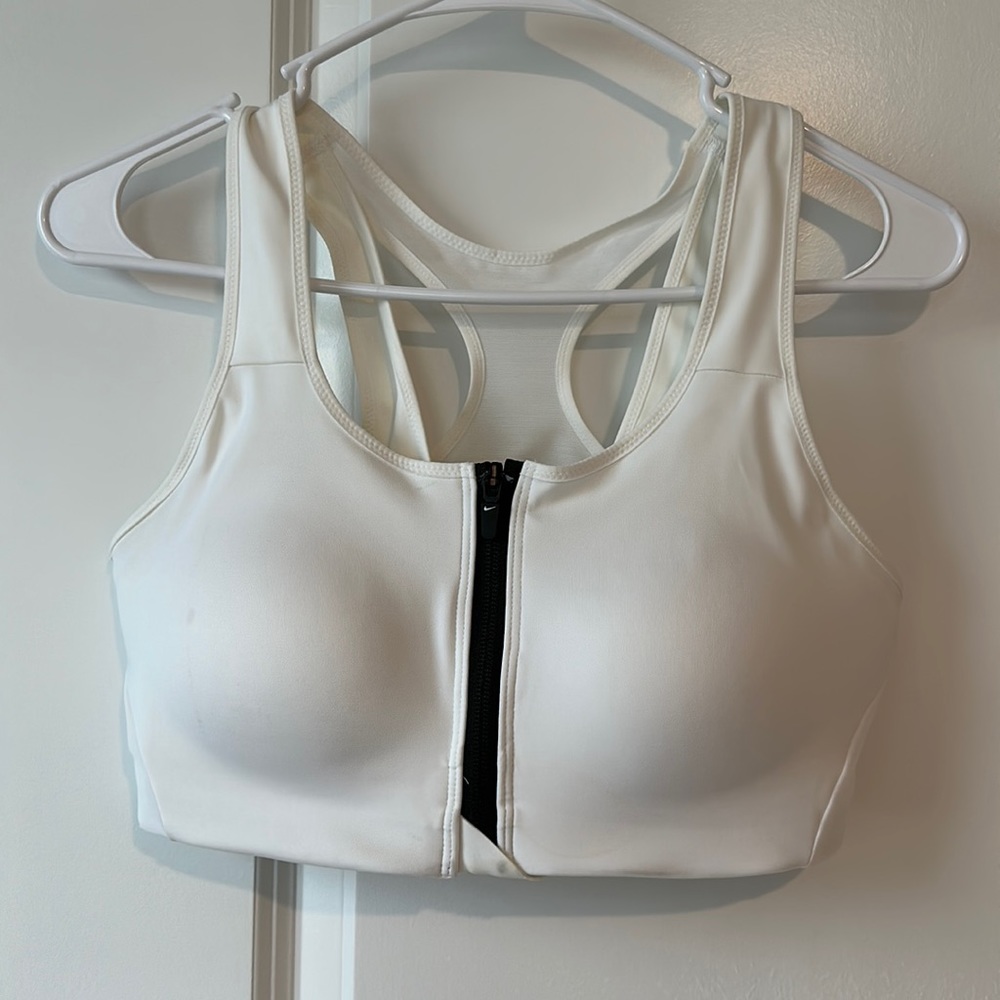 NIKE Shape Bra